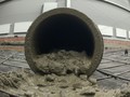 Монтаж бетонного пола в производственном цехе